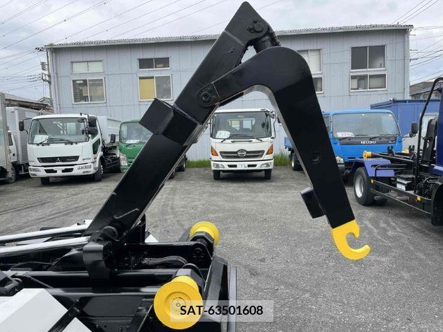 Mitsubishi CANTER 2006-02 294438-11