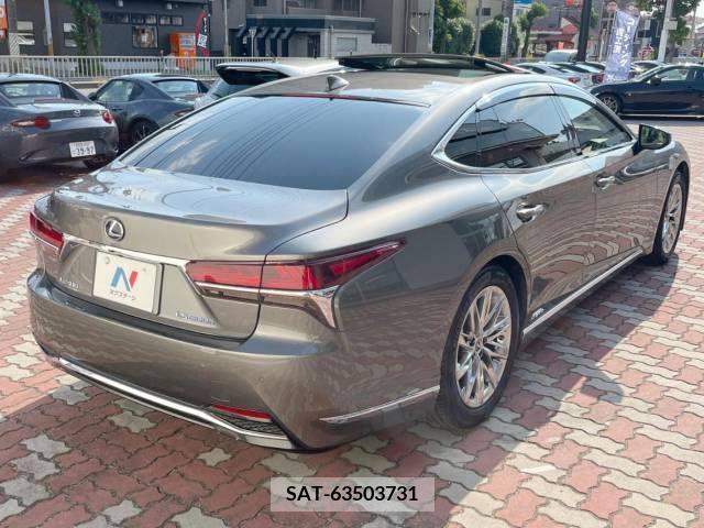Lexus LS 2017-11 304722-17