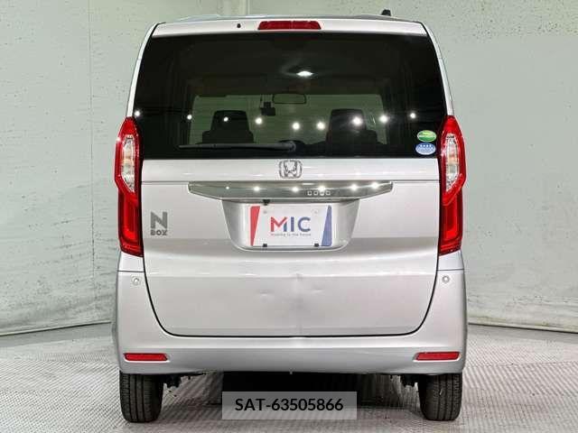 Honda N BOX 2019-05 307018-9