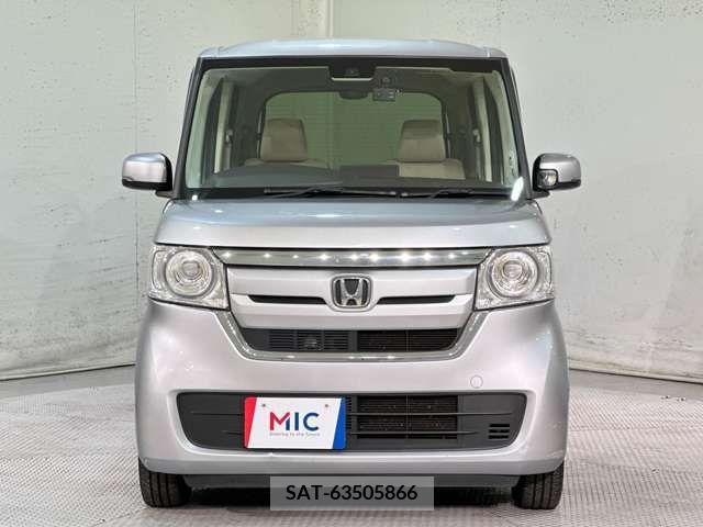 Honda N BOX 2019-05 307018-6