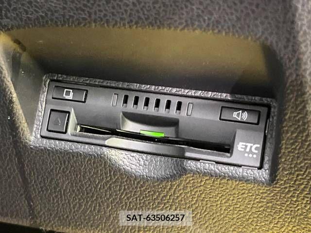 Toyota PRIUS 2017-07 382487-6