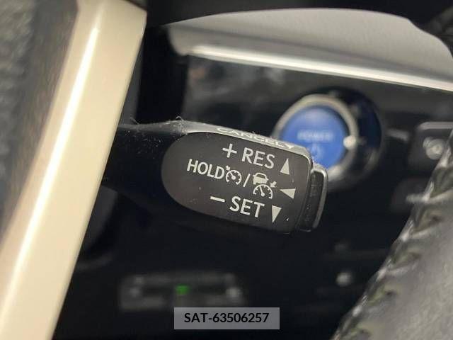 Toyota PRIUS 2017-07 382487-5
