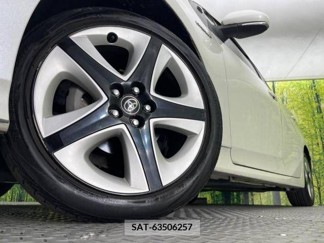 Toyota PRIUS 2017-07 382487-13