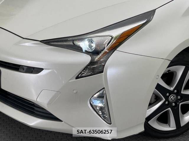 Toyota PRIUS 2017-07 382487-12