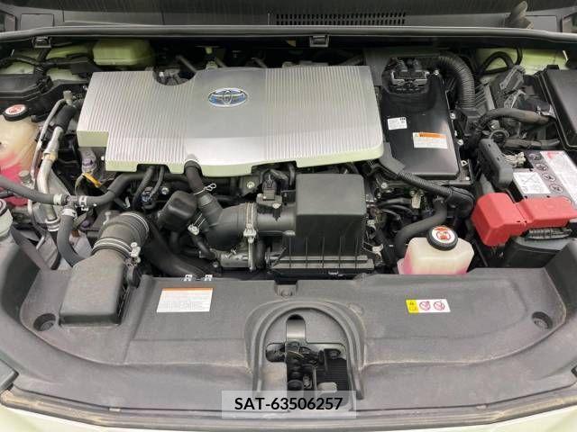 Toyota PRIUS 2017-07 382487-18
