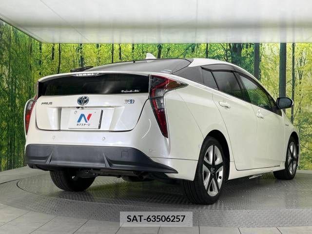Toyota PRIUS 2017-07 382487-17