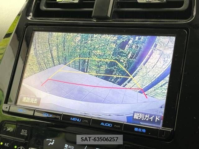 Toyota PRIUS 2017-07 382487-4