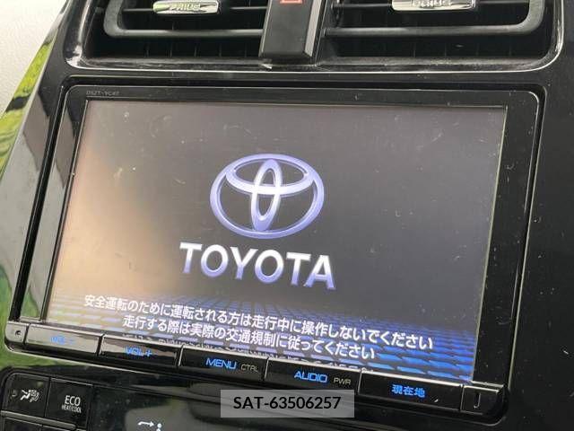 Toyota PRIUS 2017-07 382487-3