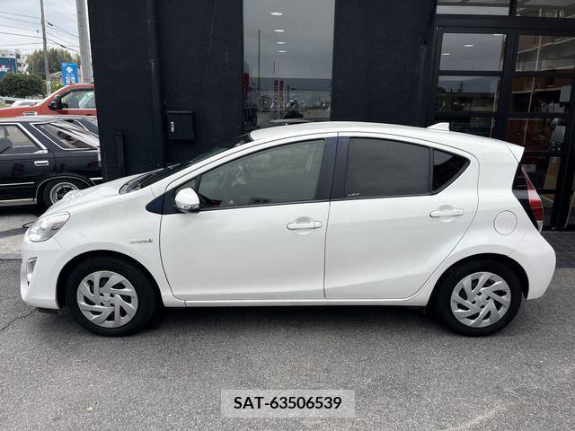 Toyota AQUA 2016-09 291871-6