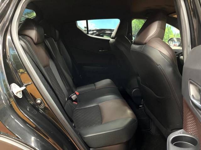 Toyota C-HR 2017-08 194070-9