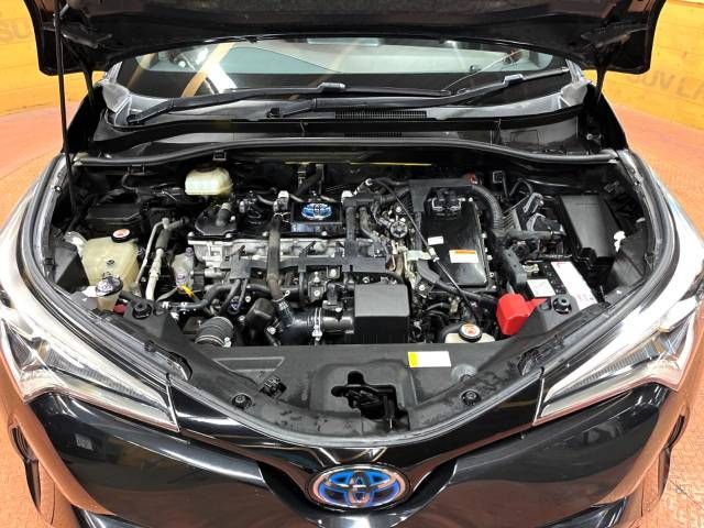 Toyota C-HR 2017-08 194070-18