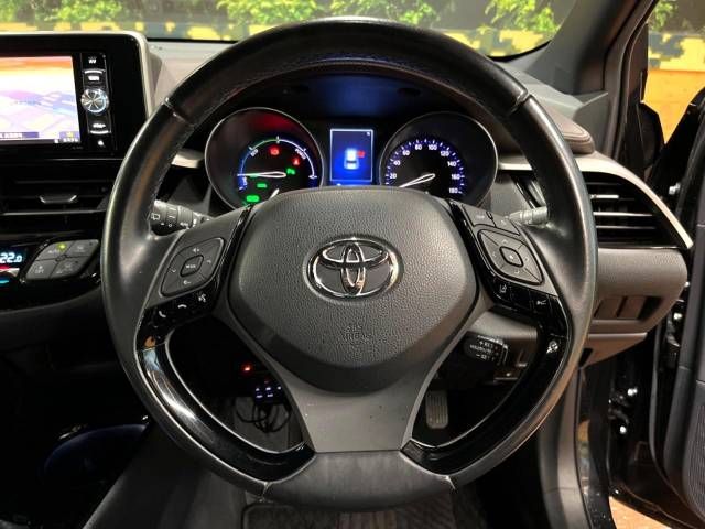 Toyota C-HR 2017-08 194070-10