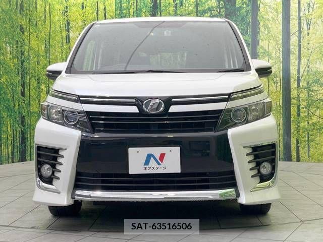 Toyota VOXY 2014-10 330976-15