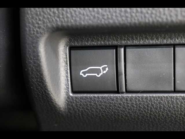 Toyota HARRIER 2023-02 16443-6