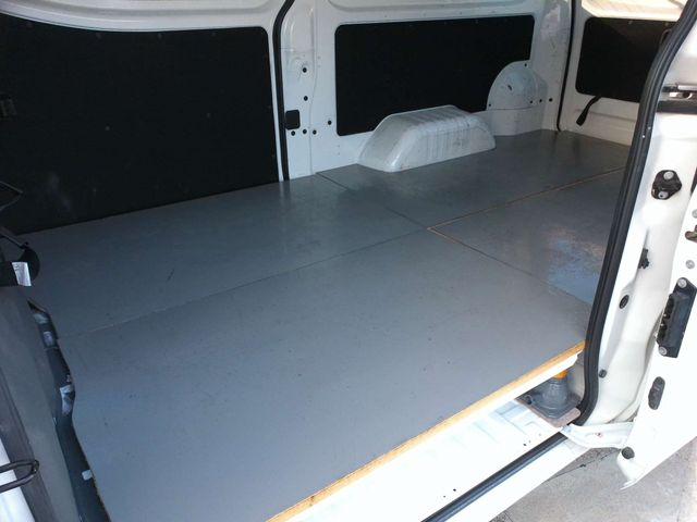 Nissan NV350 Caravan 2016-09 15270-22