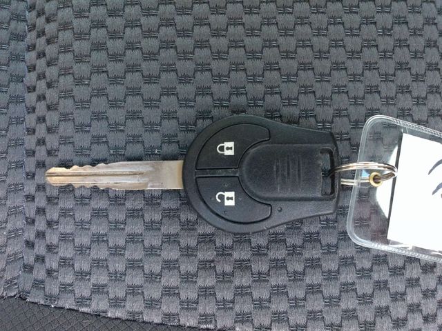 Nissan NV350 Caravan 2016-09 15270-3