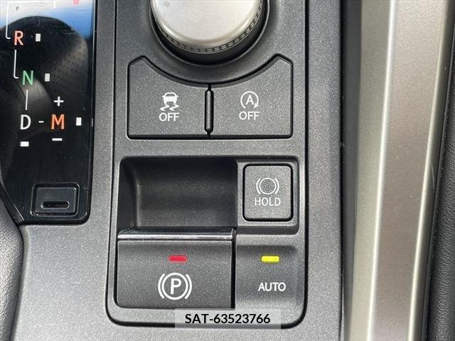 Lexus NX 2015-10 299728-5