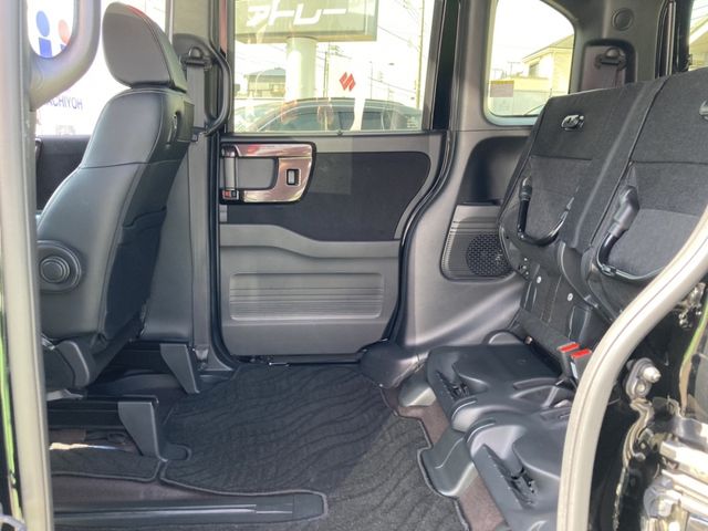 Honda N BOX CUSTOM 2018-02 1517-23