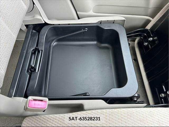 Suzuki SPACIA 2013-07 385215-26