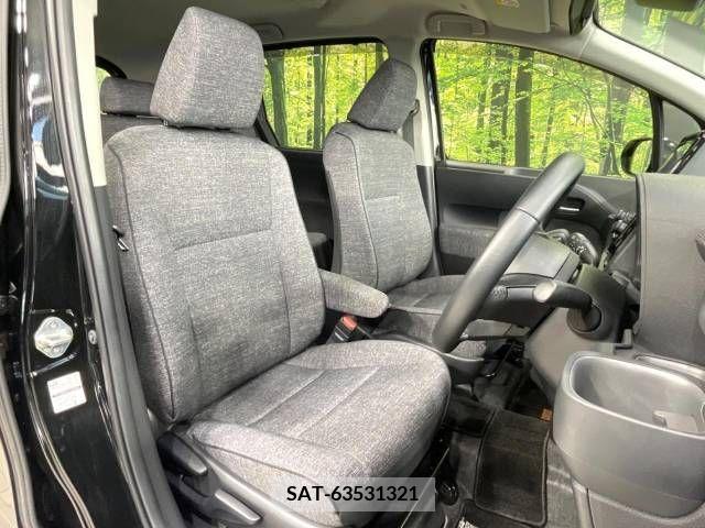 Toyota SIENTA 2022-11 368199-8