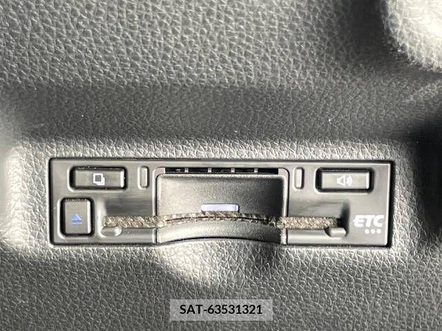 Toyota SIENTA 2022-11 368199-7