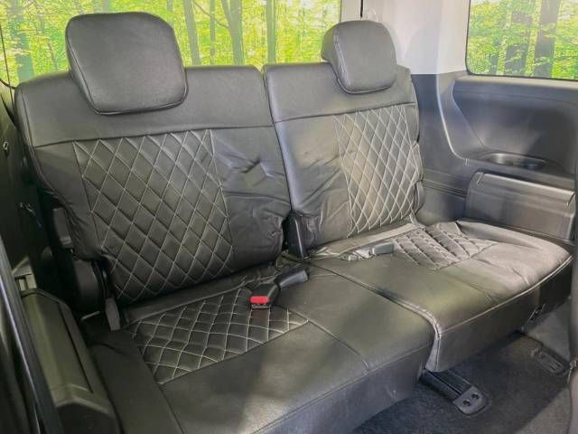 Mitsubishi DELICA D5 2022-05 20101-10