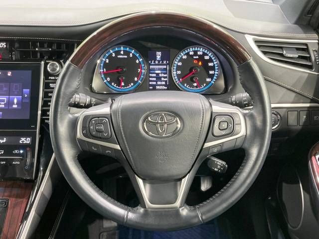 Toyota HARRIER 2014-09 20248-11