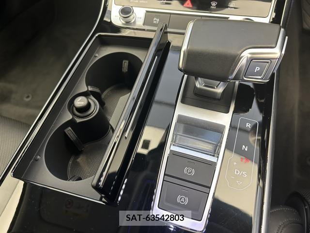 Audi A8 2020-08 261147-13
