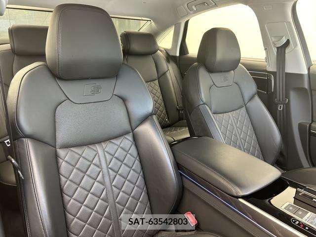 Audi A8 2020-08 261147-14