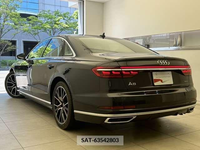 Audi A8 2020-08 261147-5