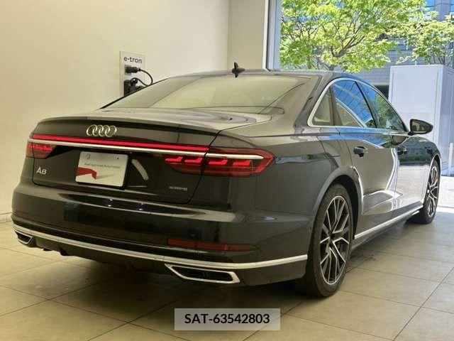 Audi A8 2020-08 261147-1