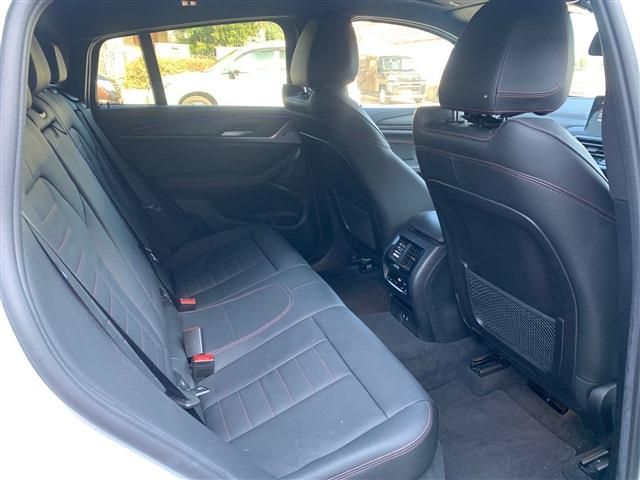 Bmw X4 2022-12 186367-4