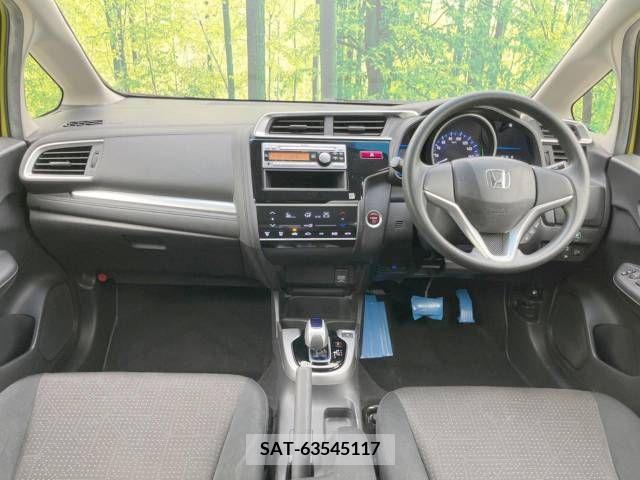 Honda FIT HYBRID 2014-04 348577-1