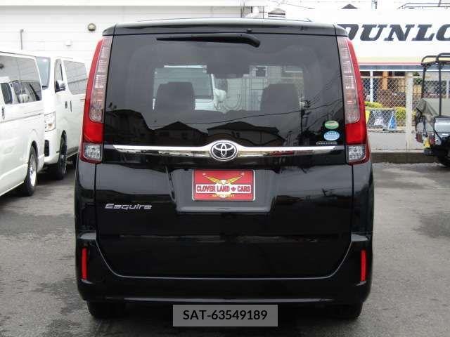 Toyota ESQUIRE 2017-01 321500-5