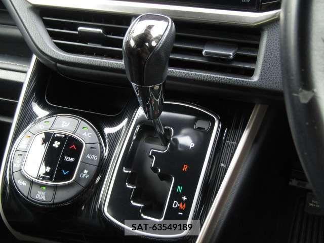 Toyota ESQUIRE 2017-01 321500-8