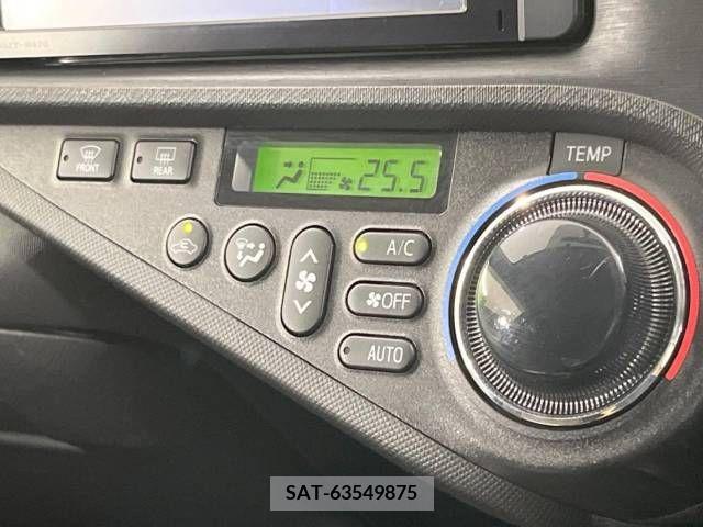 Toyota AQUA 2013-04 328279-6