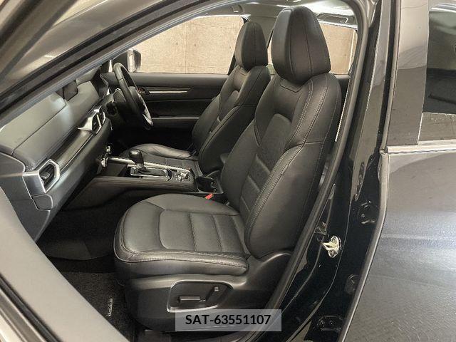 Mazda CX-5 2017-07 358712-13