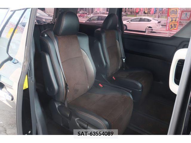 Toyota ALPHARD 2014-10 329946-27