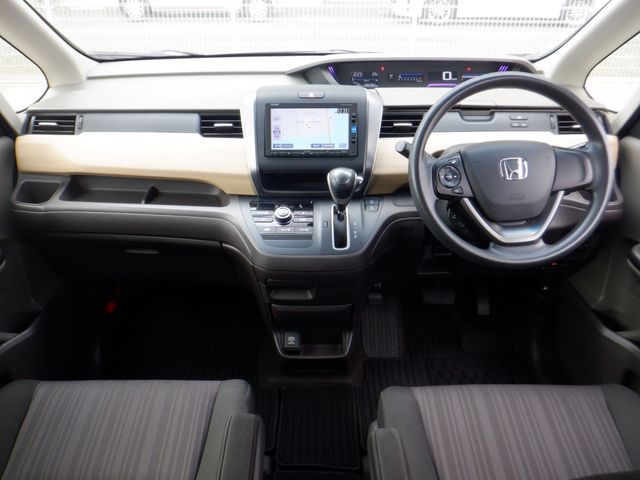 Honda FREED 2017-08 23654-1
