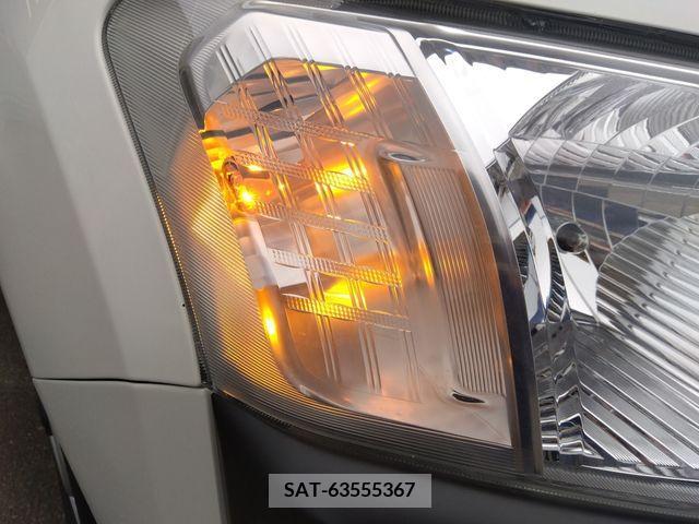 Toyota PROBOX VAN 2019-05 242904-5