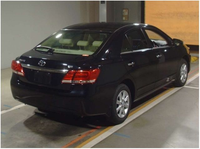 Toyota PREMIO 2021-02 183633-1