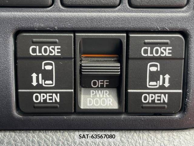 Toyota VOXY 2016-11 321509-5