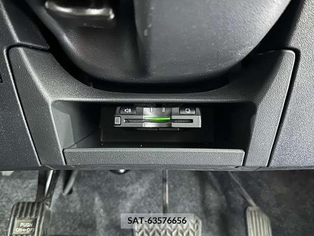 Toyota SIENTA 2014-09 242706-18