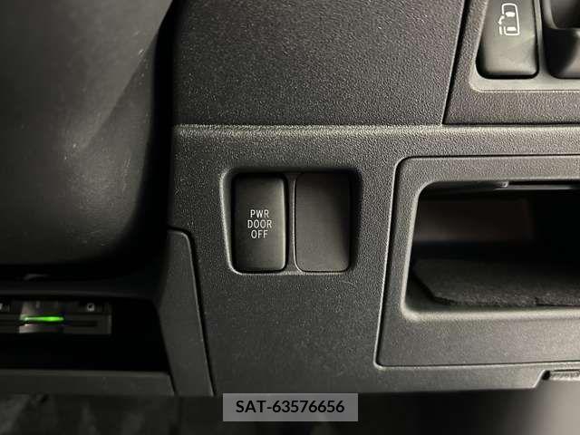 Toyota SIENTA 2014-09 242706-17