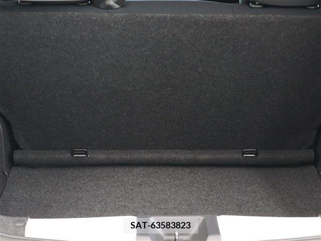 Nissan MARCH 2018-07 308132-17