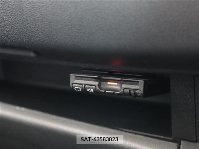 Nissan MARCH 2018-07 308132-5