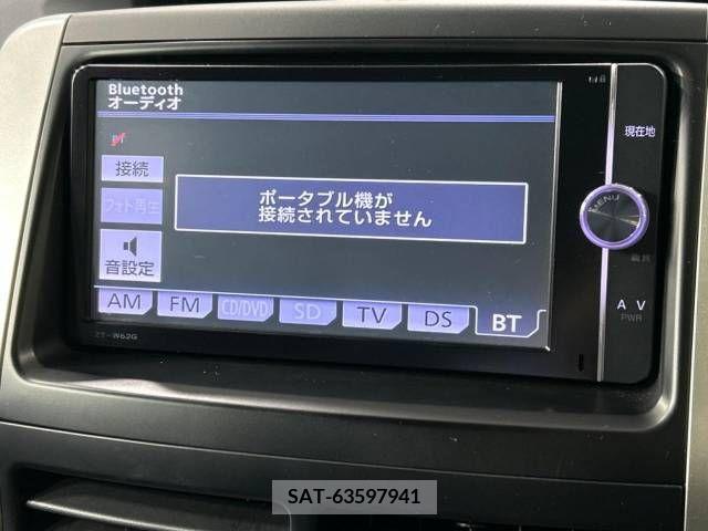 Toyota NOAH 2013-10 217066-2