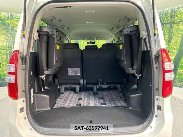 Toyota NOAH 2013-10 217066-11