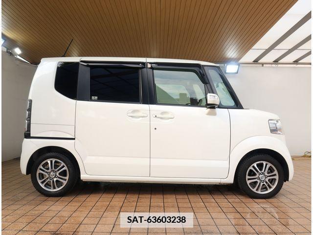 Honda N BOX 2014-02 364584-7