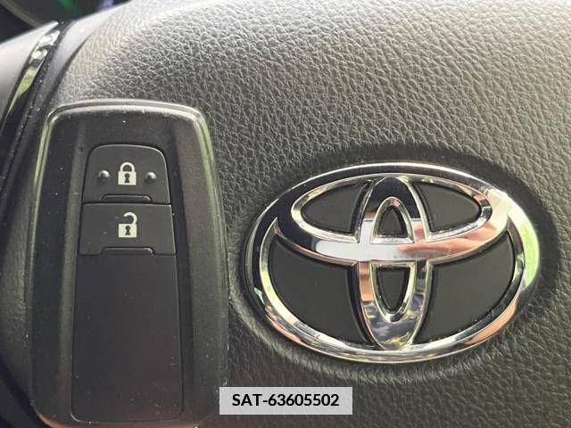 Toyota C-HR 2018-07 342545-7
